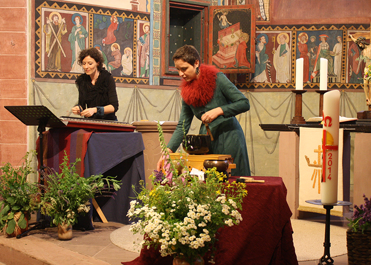 Cora Schmeiser, SCHAU AN DER SCHÖNEN GÄRTEN ZIER / met Elisabeth Seitz / juni 2014